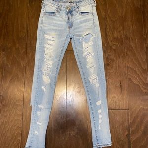 American Eagle distressed jeans